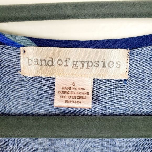 Band of Gypsies Floral Blouson Romper with Pockets - Picture 11 of 15